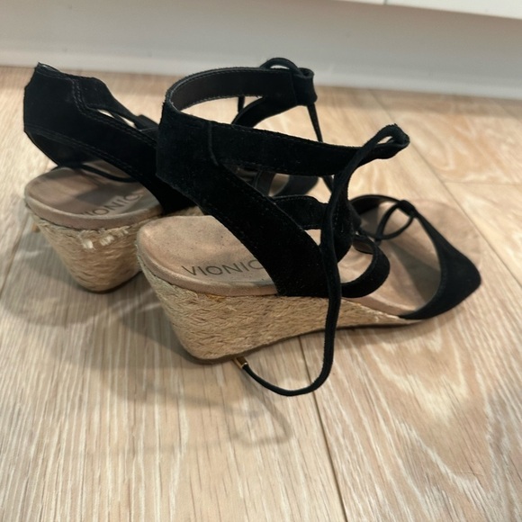 Vionic Sandals wedge size 9.5 - Picture 6 of 7